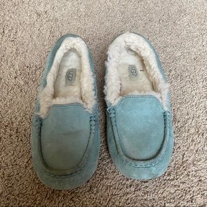 Ugg slippers